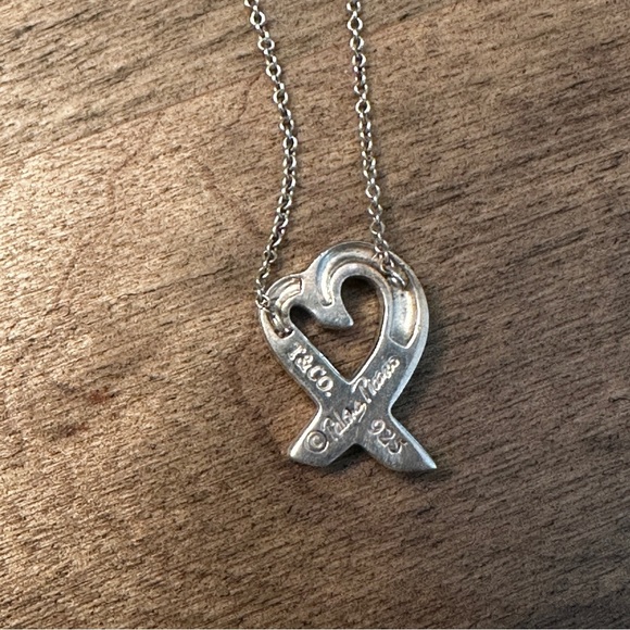 Tiffany & Co Sterling Silver Paloma Picasso Loving Heart Pendant Necklace 16" - Picture 6 of 11
